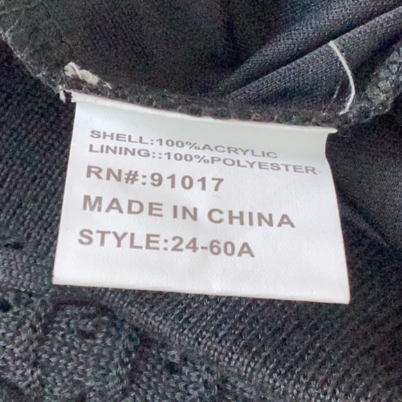 Solitaire NWT 2 Piece Set Chic Black and Cream Knit Top With Flare Pants Crochet - Picture 8 of 8